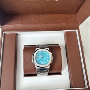 Tiffany Nautilus watch is a beautiful men's watch that is also suitable for wome